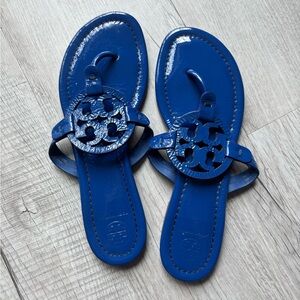 Tory Burch Blue Sandals with Classic Flip-Flop Design